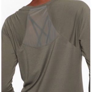 Athleta Moisture Wicking Topanga Top (NWT)